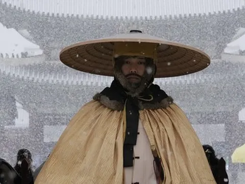 Bộ ảnh mùa đông trên thế giới: Người Đức đón mùa Giáng sinh đúng nghĩa, miền Bắc Trung Quốc bước vào mùa du lịch lớn nhất trong năm