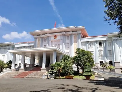 Báo cáo xem xét cho thôi chức vụ cùng lúc 3 phó chủ tịch tỉnh Gia Lai