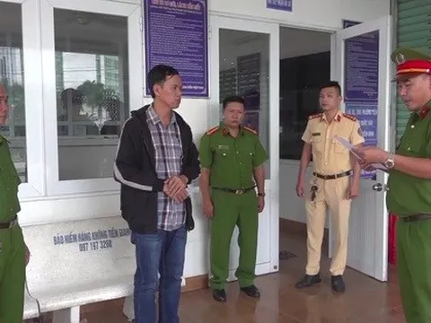 Hình ảnh bắt giữ, khám xét ở hàng loạt trung tâm đăng kiểm