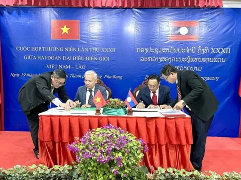 Việt-Lào giữ vững đường biên giới chung luôn hòa bình, ổn định