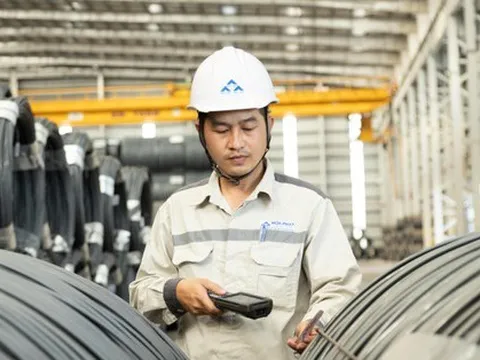 Hòa Phát lần đầu xuất khẩu thép dài sang Châu Âu với lô hàng 10.000 tấn