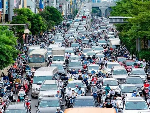 Hà Nội giải quyết được 8 điểm nhưng lại phát sinh thêm 10 điểm ùn tắc giao thông mới