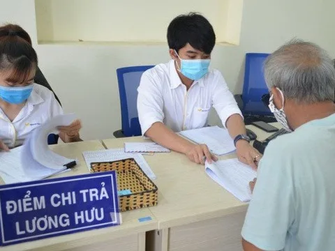 Năm 2023, đóng BHXH bao lâu để được hưởng lương hưu tối đa?