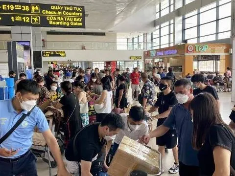 Chặng bay TP HCM-Hà Nội mới bán được hơn 30% vé Tết