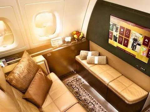 'Khách sạn trên không' trở lại sau 2 năm bỏ không vì COVID-19: Mỗi chuyến 20.000 USD