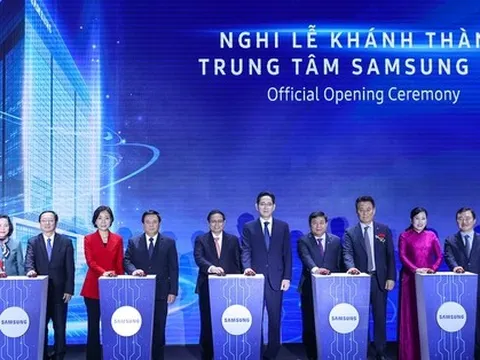 Thủ tướng đề nghị Samsung coi Việt Nam là cứ điểm quan trọng nhất, chiến lược toàn cầu