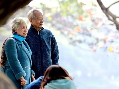 Xao xuyến vẻ đẹp Hồ Gươm khoảnh khắc giao mùa