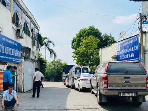 Công an Thủ Đức mời giám đốc cùng một số nhân viên ở Trung tâm đăng kiểm lên làm việc