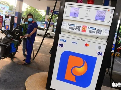 Petrolimex chỉ bán xăng dầu ‘xịn’ giá cao: Mua hay không là quyền của khách hàng