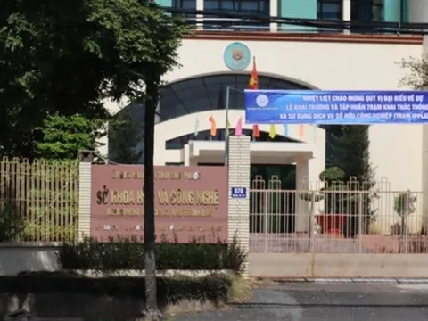 Một phó giám đốc sở ở Bình Phước xin nghỉ việc vì tinh thần mệt mỏi