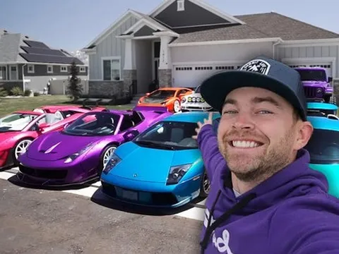 Từng vô gia cư và sống qua ngày nhờ bánh mì, chàng trai giờ có khối tài sản hơn 3 triệu USD, sở hữu bộ sưu tập xe Lamborghini, Rolls-Royce ai cũng mơ ước