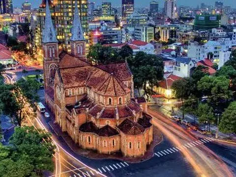 Người Mỹ sẵn sàng đi du lịch nước ngoài rầm rộ: Việt Nam được gọi tên