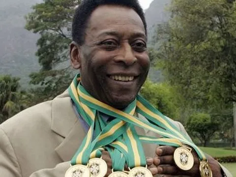 Khối tài sản khủng của 'Vua bóng đá' Pelé, mặc dù sức khỏe nguy kịch nhưng vẫn kiếm tiền tỷ mỗi ngày