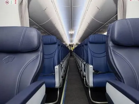 Bloomberg: Du lịch hàng không đang trở nên xa xỉ