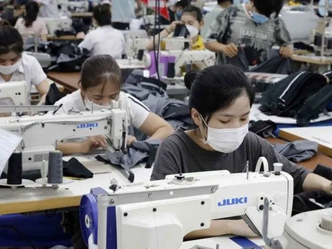 Tết 2023: Công nhân sợ nghỉ sớm, doanh nghiệp lo lương thưởng