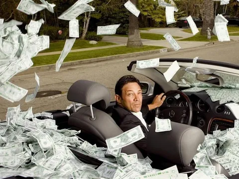 Một điều tất cả người giàu thường làm, trong khi người thường cứ nghĩ không quan trọng: Đó là lý do họ có nhiều cơ hội thành công hơn