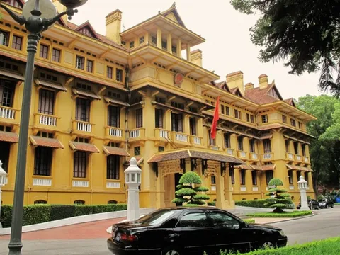 Cảnh cáo Ban cán sự đảng Bộ Ngoại giao và khai trừ Đảng nhiều cán bộ