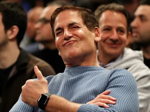12 tuổi đã bán từ túi đựng rác đến con tem rồi trở thành tỷ phú nổi tiếng Shark Tank Mỹ, Mark Cuban khuyên: Kinh doanh không khó nhưng hãy bắt đầu với thứ bạn có thể làm chủ