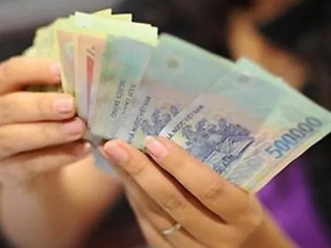 Doanh nghiệp dồn tiền thưởng Tết Âm lịch, thưởng Tết Dương lịch giảm