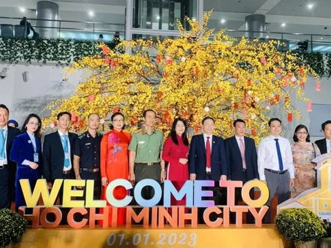 Du lịch Tp.HCM đón đoàn khách quốc tế đầu tiên của năm 2023