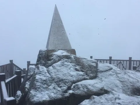 Không chỉ ở đỉnh Fansipan, Việt Nam cũng có nhiều địa điểm khác có thể "săn" tuyết rơi