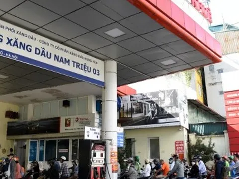 Bài học điều hành thị trường xăng dầu qua 1 năm biến động