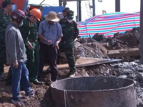 Cứu hộ bé trai ở Đồng Tháp: Vì sao phải đóng ống thép bọc bên ngoài trụ bê tông?