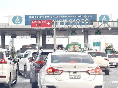 Tổng Công ty đường cao tốc nói gì về việc bất ngờ tăng phí?