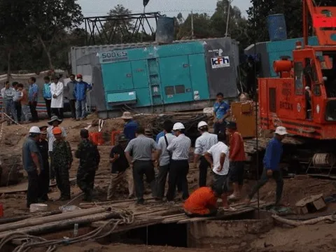 VIDEO: Vẫn chưa thể đưa thi thể bé Hạo Nam lên mặt đất