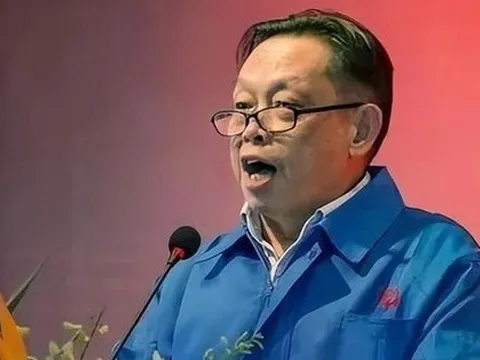 Vượt lên số phận nghiệt ngã, 'Vua chăn điện' Trung Quốc điều hành cả tập đoàn ở tuổi 73, tài sản hơn 1.000 tỷ đồng: Thành công không bỏ quên người có nghị lực