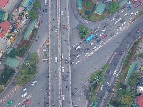 Hà Nội: Ngã Tư Sở lần thứ tư được phân luồng giao thông