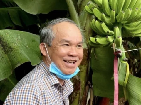 Hoàng Anh Gia Lai (HAGL) lãi ngàn tỷ trở lại sau 8 năm, bầu Đức hào phóng thưởng đậm cho nhân viên, mức cao nhất 150 triệu đồng thuộc về người "trồng chuối"