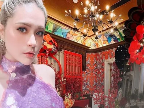 Tết đã về đến siêu biệt thự của Đoàn Di Băng: Trang trí lung linh mọi ngóc ngách, khắp nhà chưng toàn vật phẩm "hút tiền"