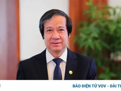 Bộ trưởng Bộ GD-ĐT: Sắp tới chắc chắn sẽ có chuyển biến về thu nhập của giáo viên