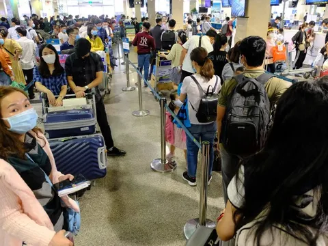 Cao điểm Tết Nguyên đán Quý Mão, sân bay Nội Bài đón 580 lượt chuyến bay