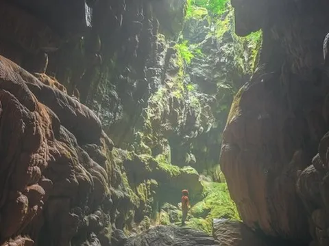 Có gì ở hung Thoòng, hệ thống hang động tự nhiên mới được khai thác đón khách du lịch ở Quảng Bình