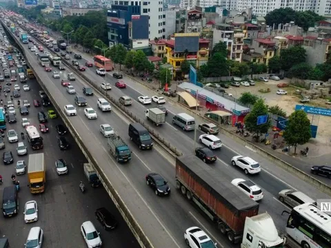 Giao thông Hà Nội bắt đầu "dễ thở"