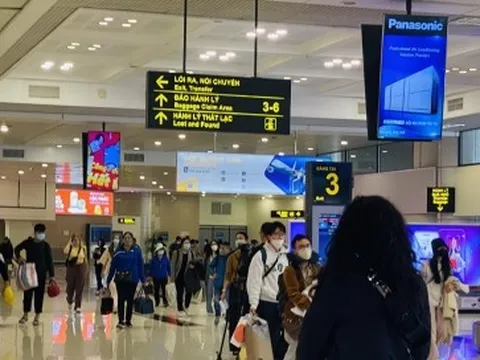 Hơn 75.000 lượt khách qua sân bay Nội Bài trong ngày 26 Tết