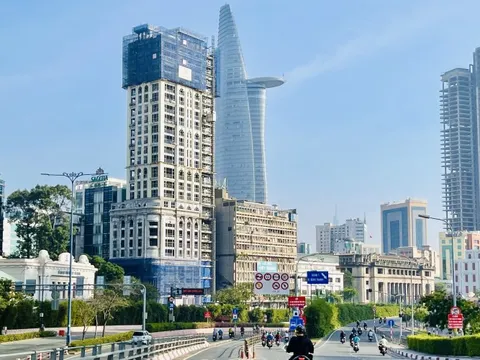 5 thành phố trực thuộc TW đóng góp bao nhiêu vào GDP cả nước năm 2022?