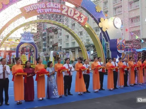 Tp.HCM: Khai mạc Lễ hội Đường sách Tết lớn nhất trên đường Lê Lợi