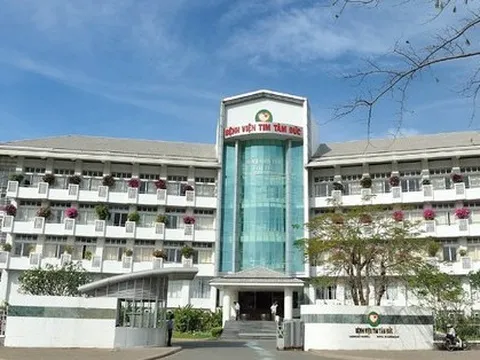 Bệnh viện tim hiếm hoi trên sàn báo lãi 2022 gấp 9 lần cùng kỳ, cổ phiếu tăng giá gấp đôi bất chấp một năm chứng trường đầy sóng gió