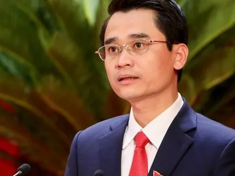 Miễn nhiệm một Phó Chủ tịch tỉnh Quảng Ninh, ba Phó Chủ tịch tỉnh Gia Lai