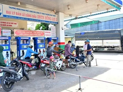 Cây xăng đóng cửa ngày 29 Tết, Bộ trưởng Công Thương ra công điện khẩn