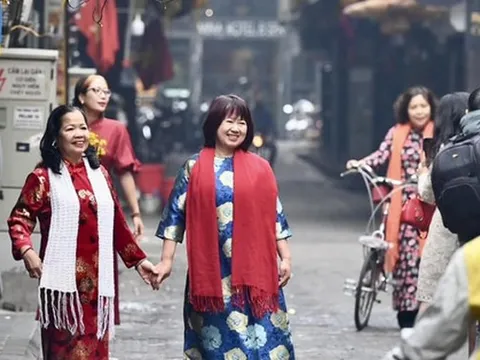 Một Hà Nội thật bình yên trong buổi sáng đầu tiên của năm mới 2023