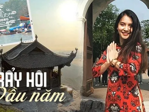 Các gia đình du xuân đầu năm ở những lễ hội truyền thống, vừa linh thiêng, vừa "không lo về giá"