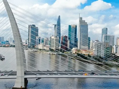 Động lực tăng trưởng mạnh mẽ từ đầu tư công