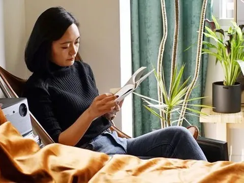 Cô gái độc thân cải tạo căn hộ 40m² thành không gian màu xanh ngập tràn sức sống để đón năm mới