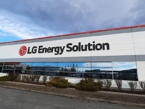 Doanh thu và lợi nhuận hoạt động của LG Energy Solution cao kỷ lục