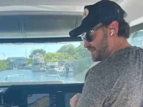 Giám đốc bỏ việc để đi cho thuê du thuyền, kiếm hơn 900 triệu đồng/tháng nhưng chỉ cần làm việc 30 phút/ngày