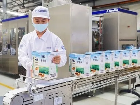 Ông lớn ngành sữa Vinamilk chạm đáy lợi nhuận sau 7 năm